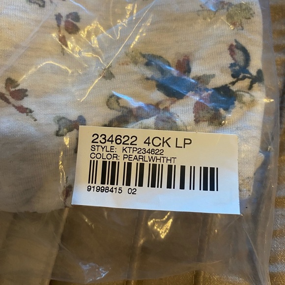 NEW - JJill Women's loose fit top PearlWhtht. Measures 21.5” chest / 26.5” long. - Picture 4 of 5